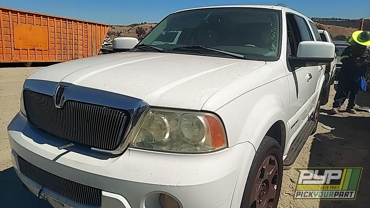 Photo of 2004 Lincoln Navigator