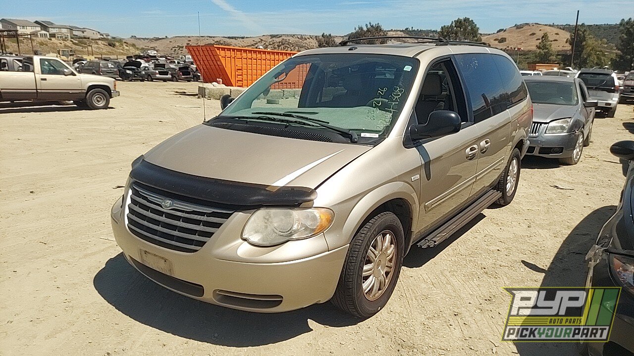 Photo of 2006 Chrysler Town & Country