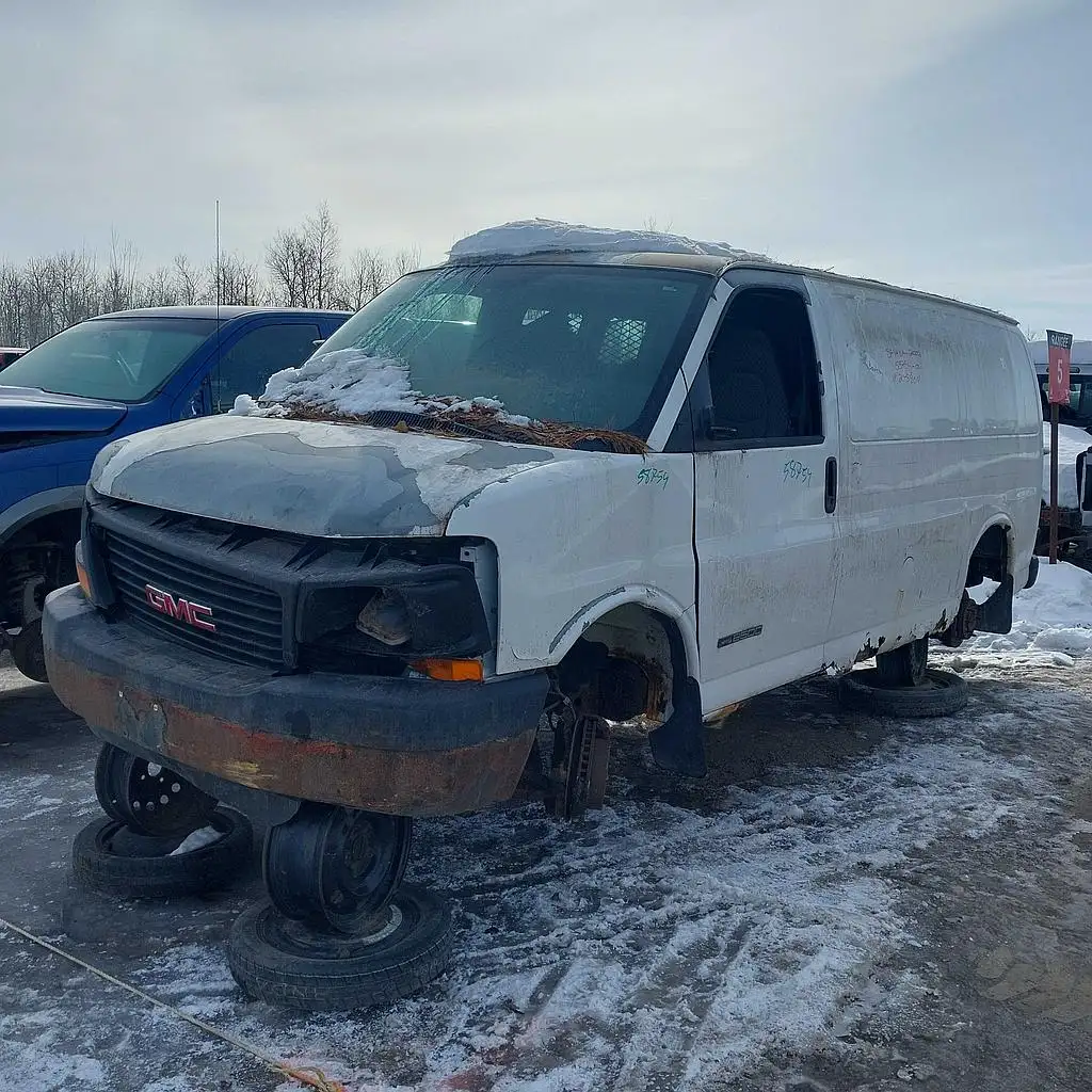 Photo of 2006 Gmc Savana Cargo