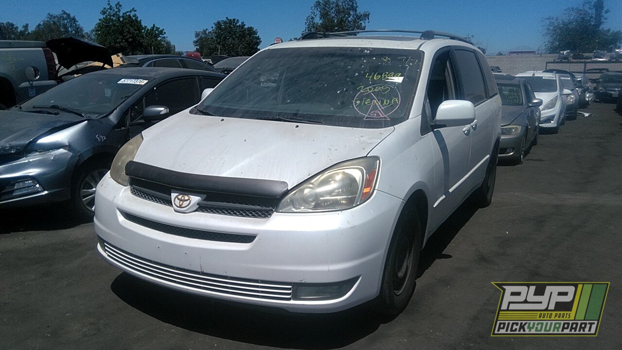Photo of 2005 Toyota Sienna