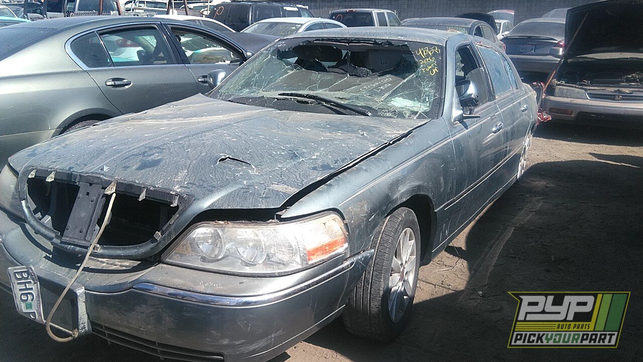Photo of 2006 Lincoln Town Car