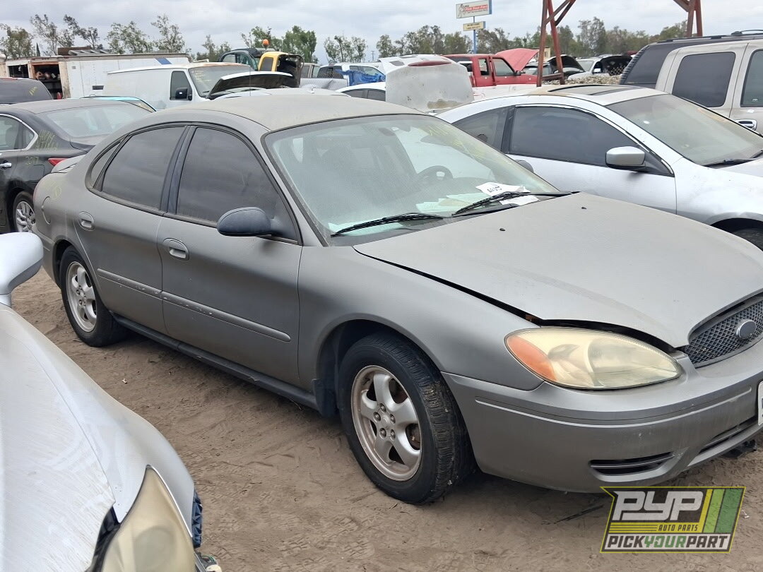 Photo of 2005 Ford Taurus