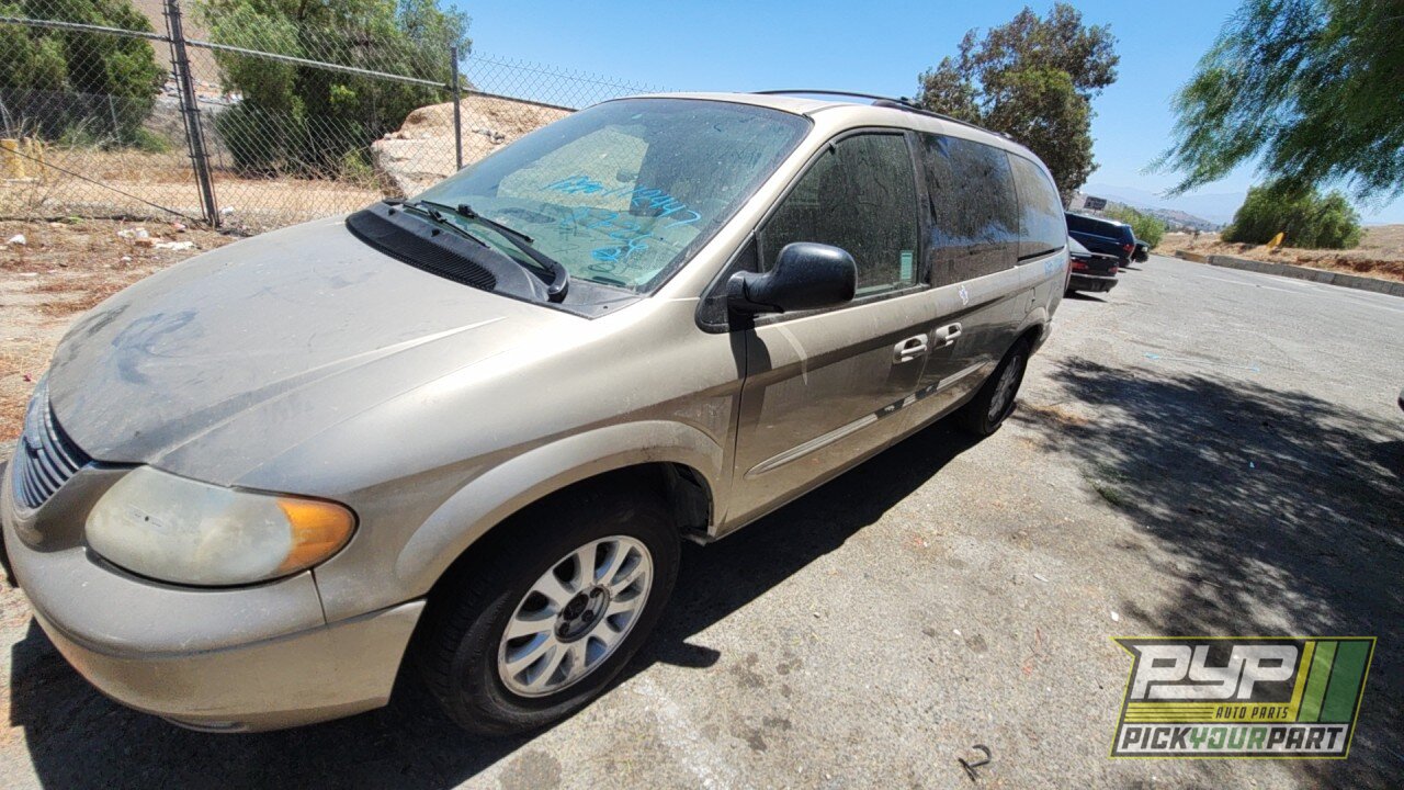 Photo of 2003 Chrysler Town & Country