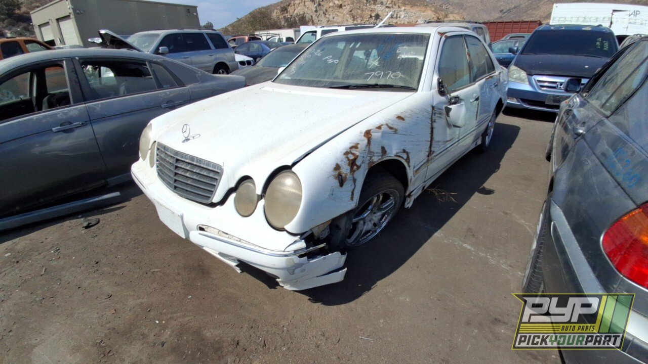 Photo of 2000 Mercedes-Benz E320