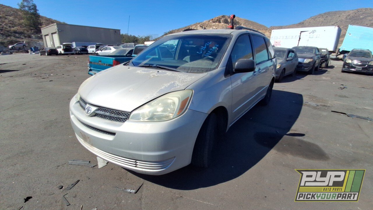 Photo of 2005 Toyota Sienna
