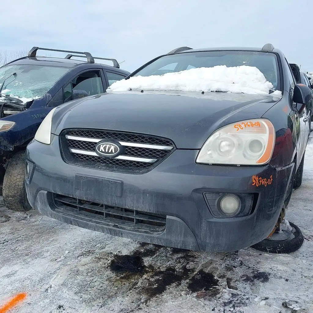 Photo of 2007 Kia Rondo