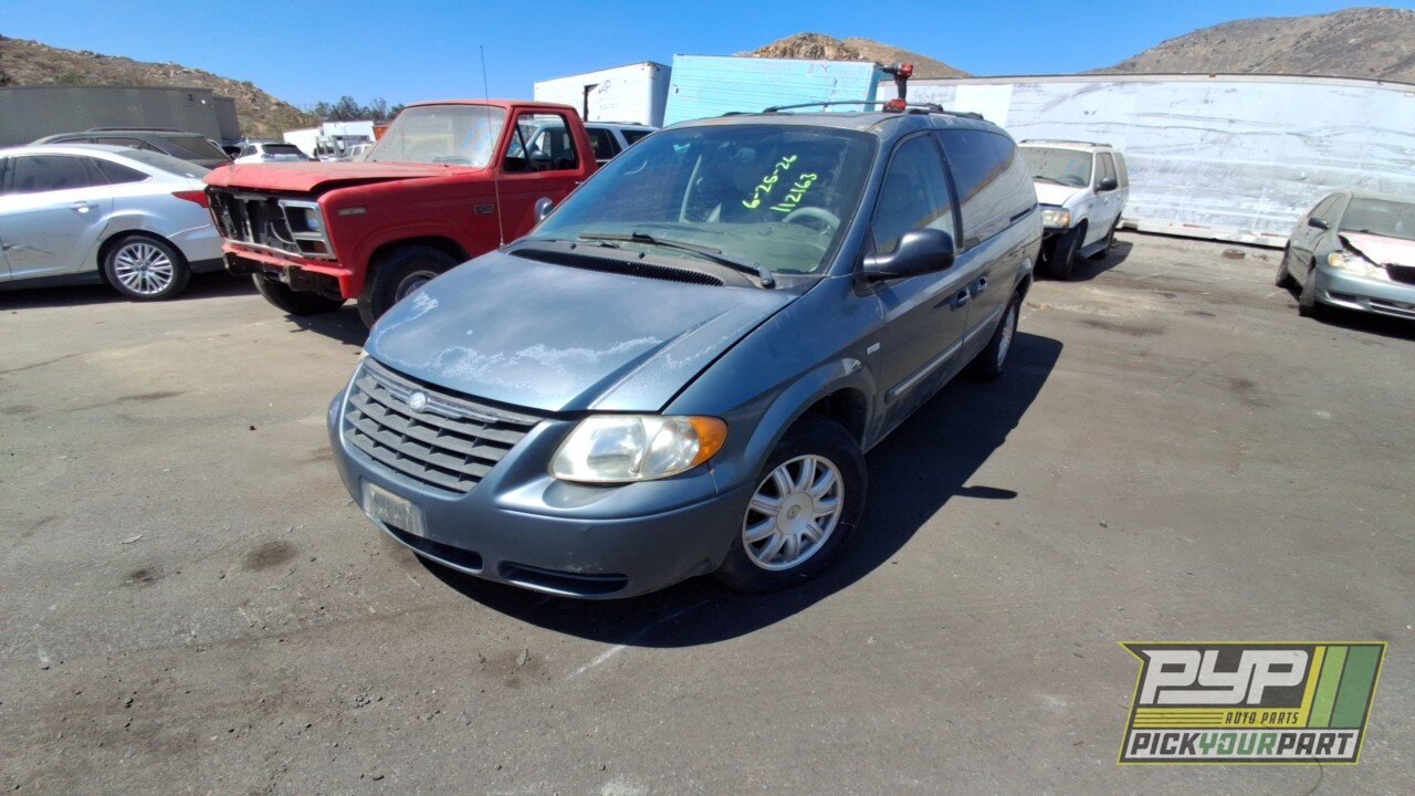 Photo of 2006 Chrysler Town & Country