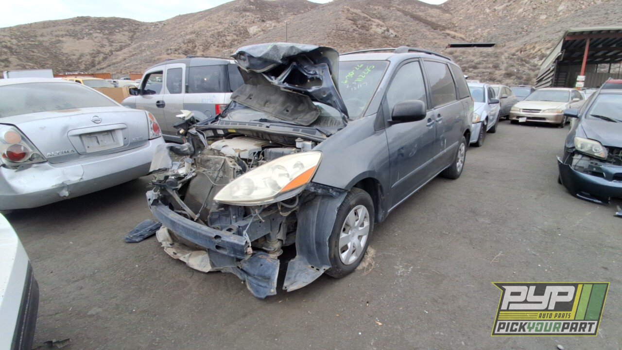 Photo of 2008 Toyota Sienna