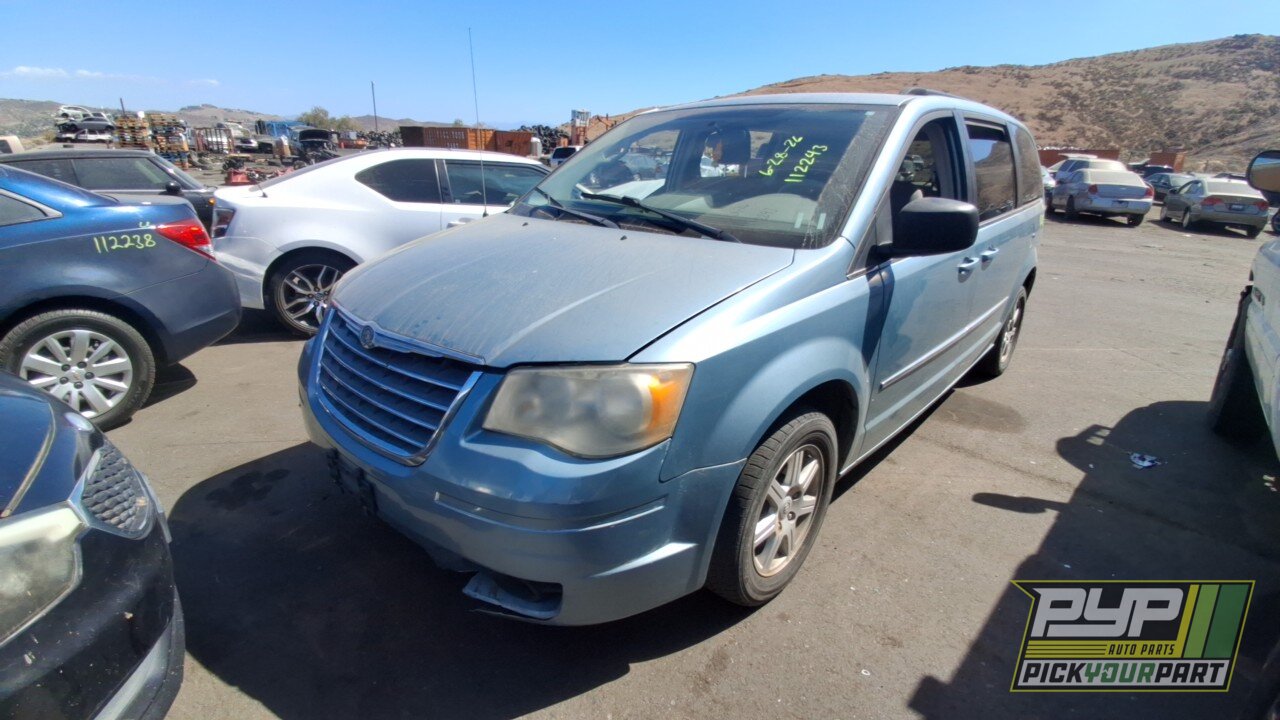 Photo of 2010 Chrysler Town & Country