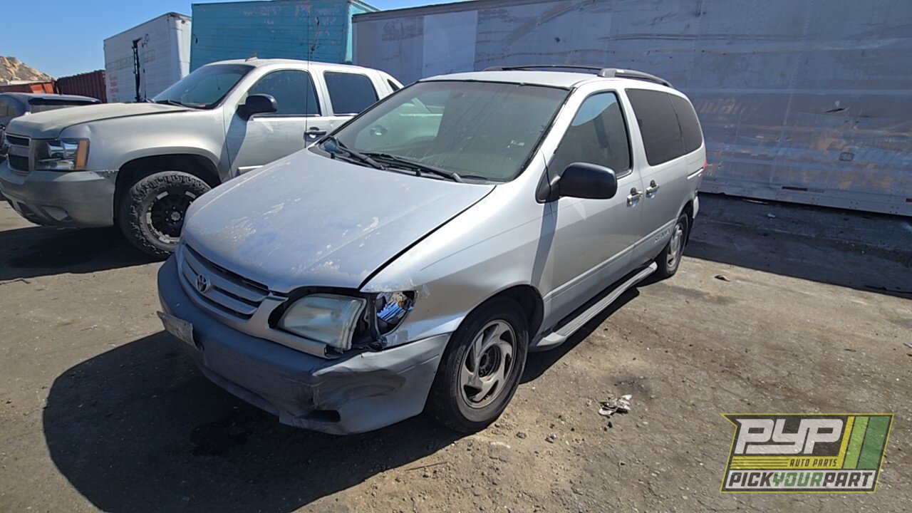 Photo of 2002 Toyota Sienna
