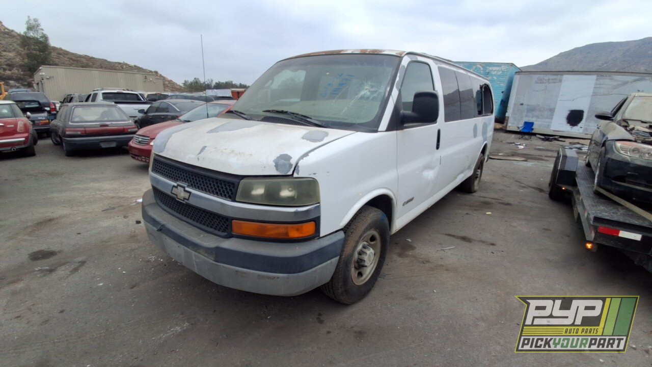 Photo of 2004 Chevrolet Express 3500