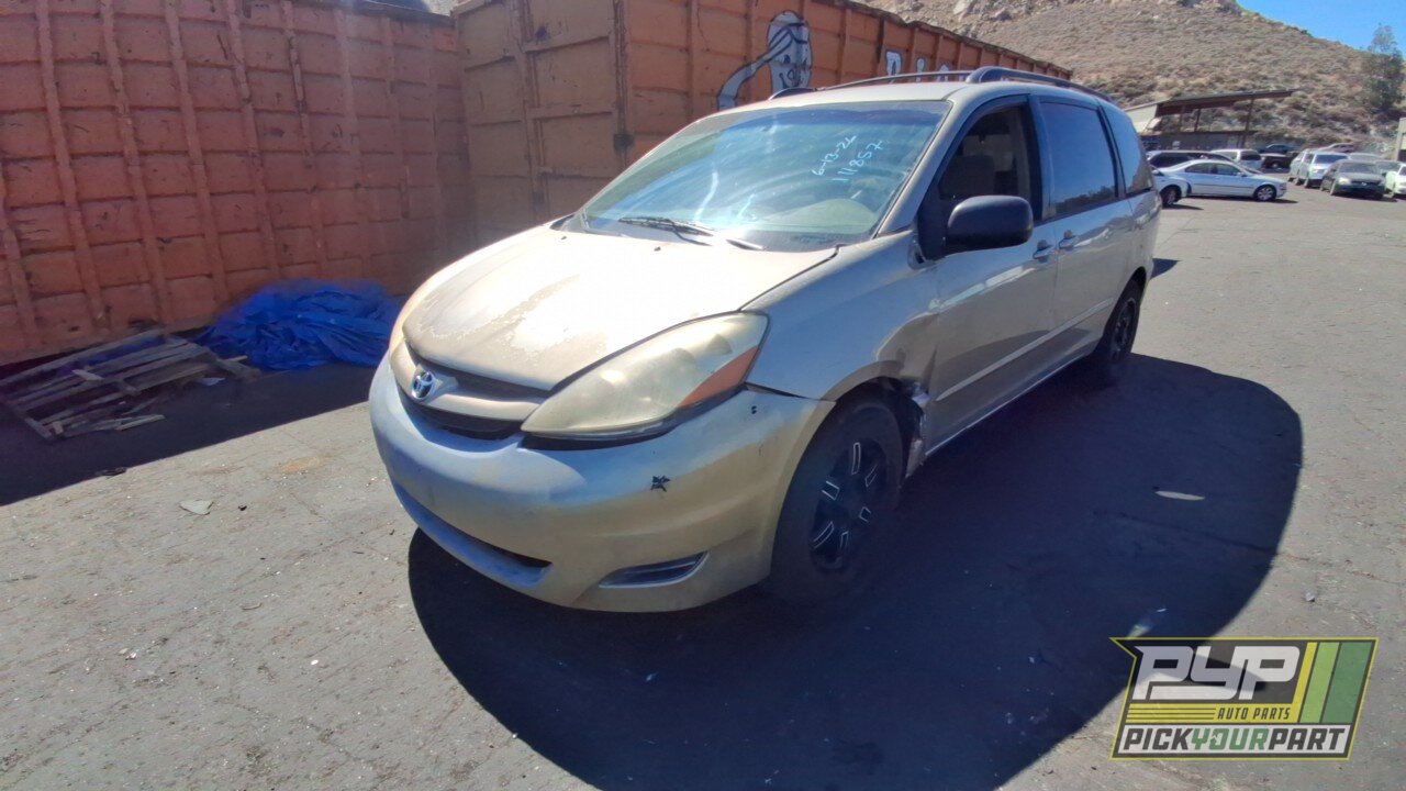 Photo of 2006 Toyota Sienna