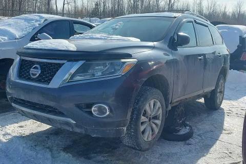 Photo of 2014 Nissan Pathfinder