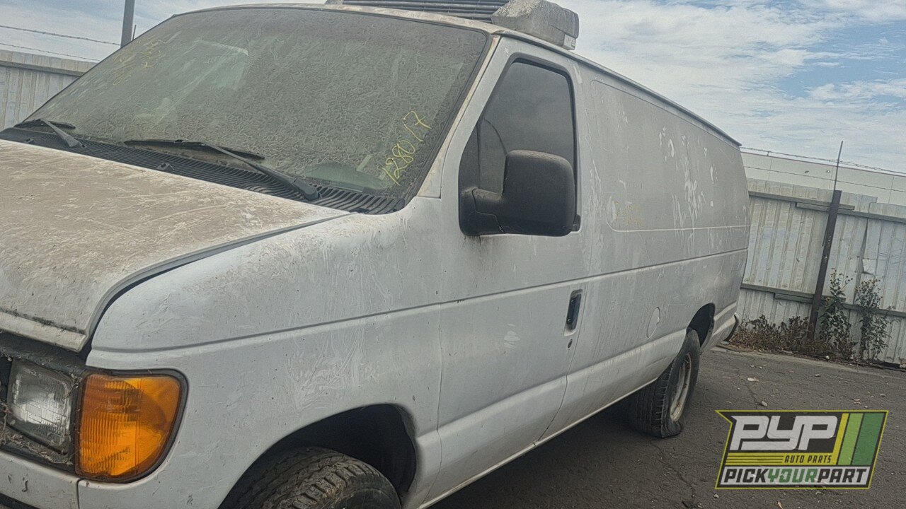 Photo of 2004 Ford E-350 Super Duty