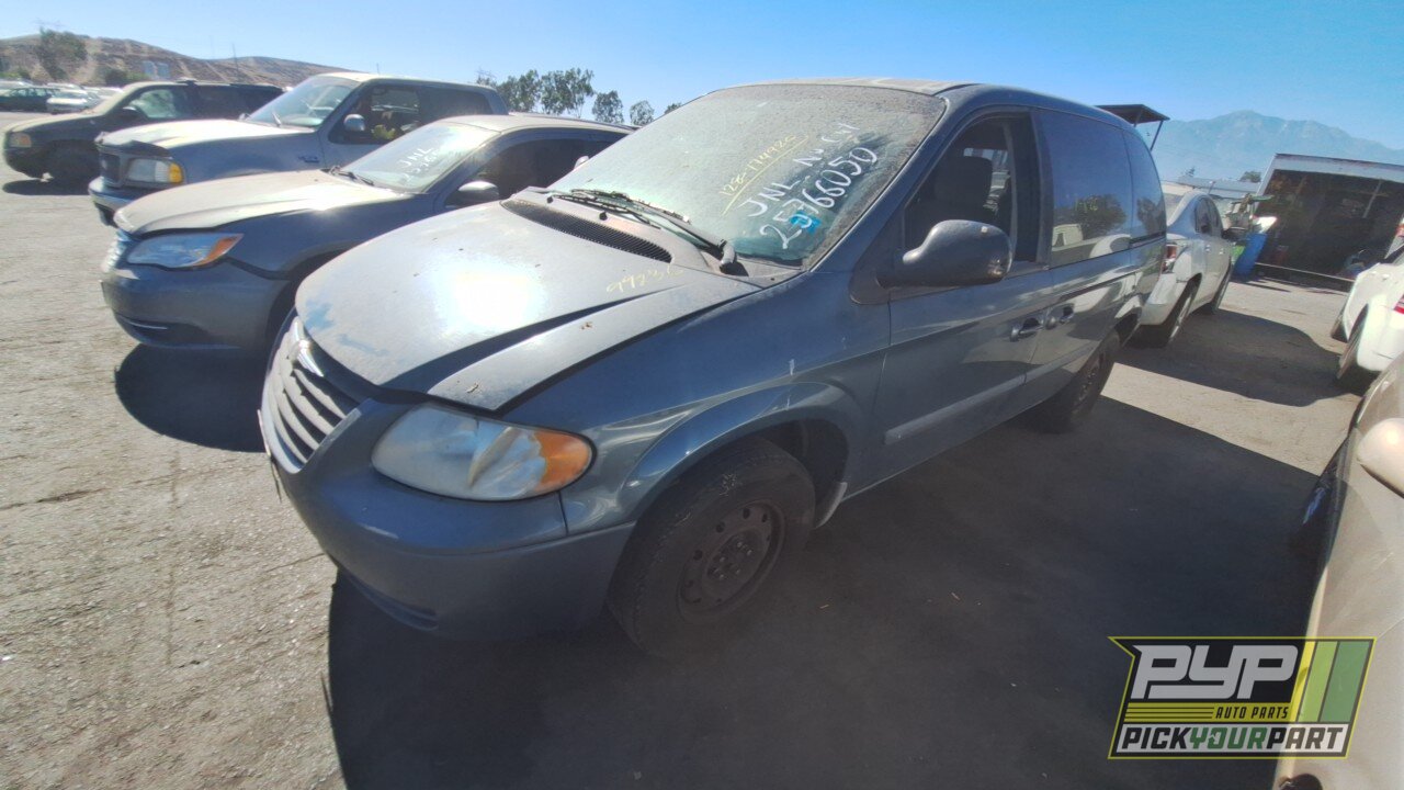 Photo of 2005 Chrysler Town & Country