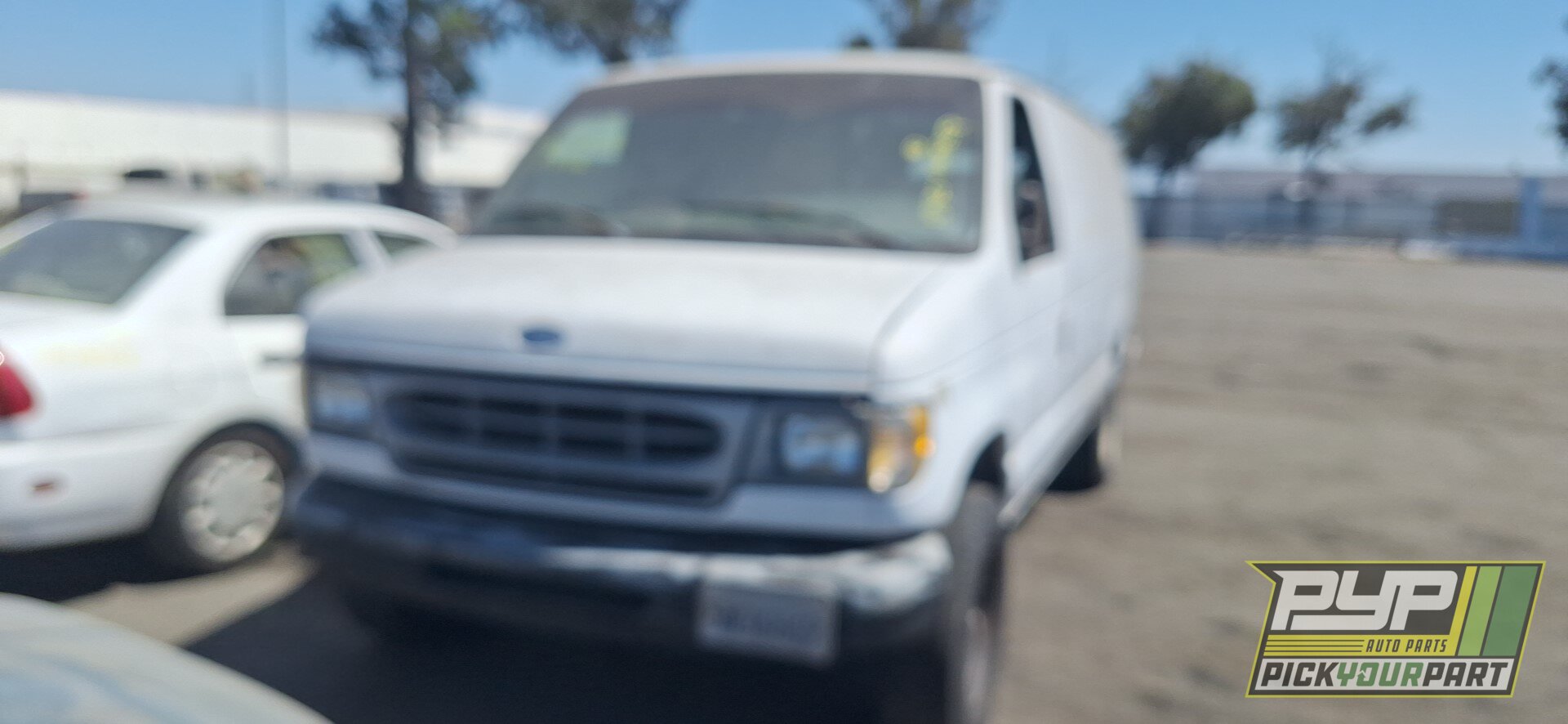 Photo of 1997 Ford E-250 Econoline