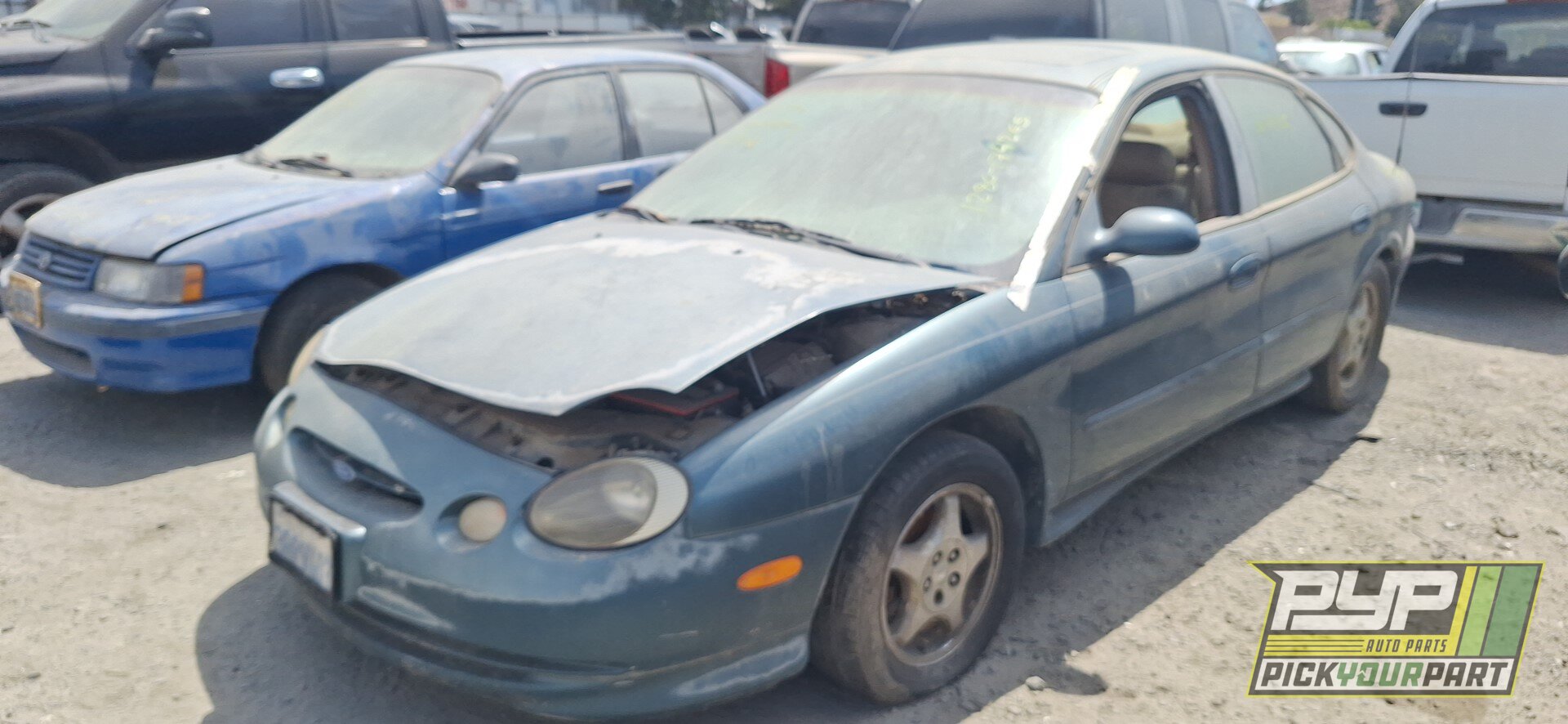 Photo of 1996 Ford Taurus
