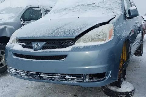 Photo of 2004 Toyota Sienna