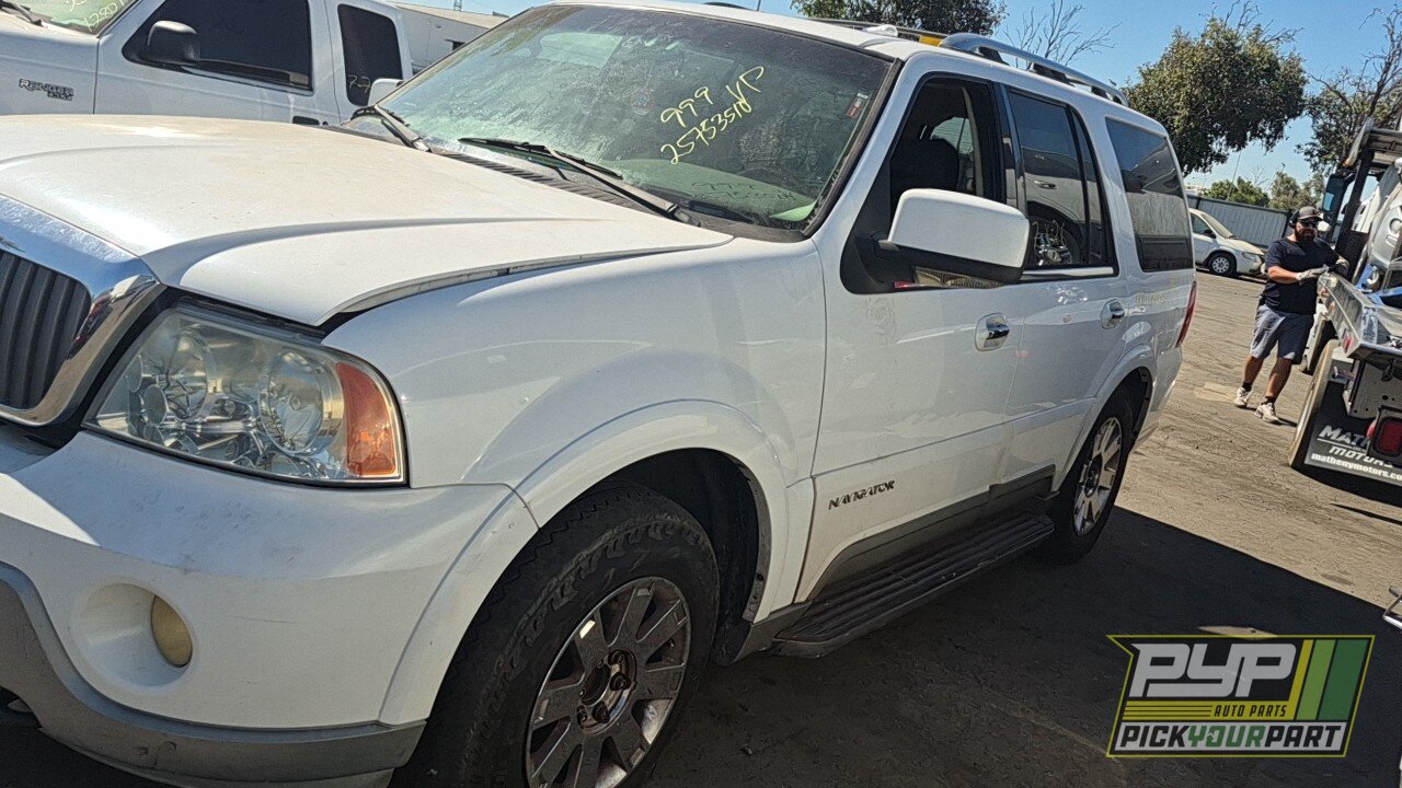 Photo of 2004 Lincoln Navigator