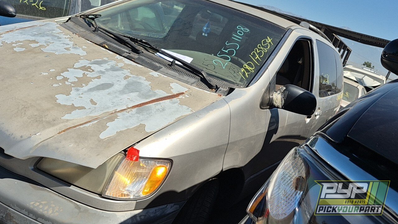 Photo of 2001 Toyota Sienna