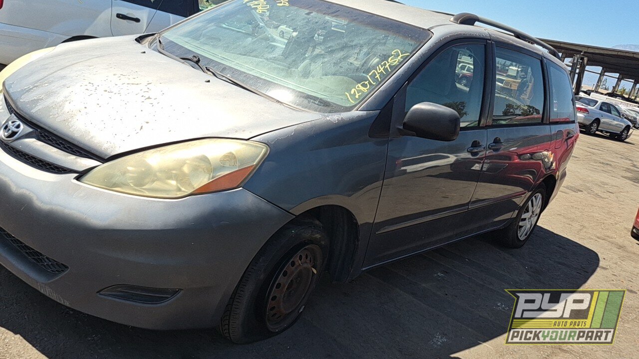 Photo of 2006 Toyota Sienna