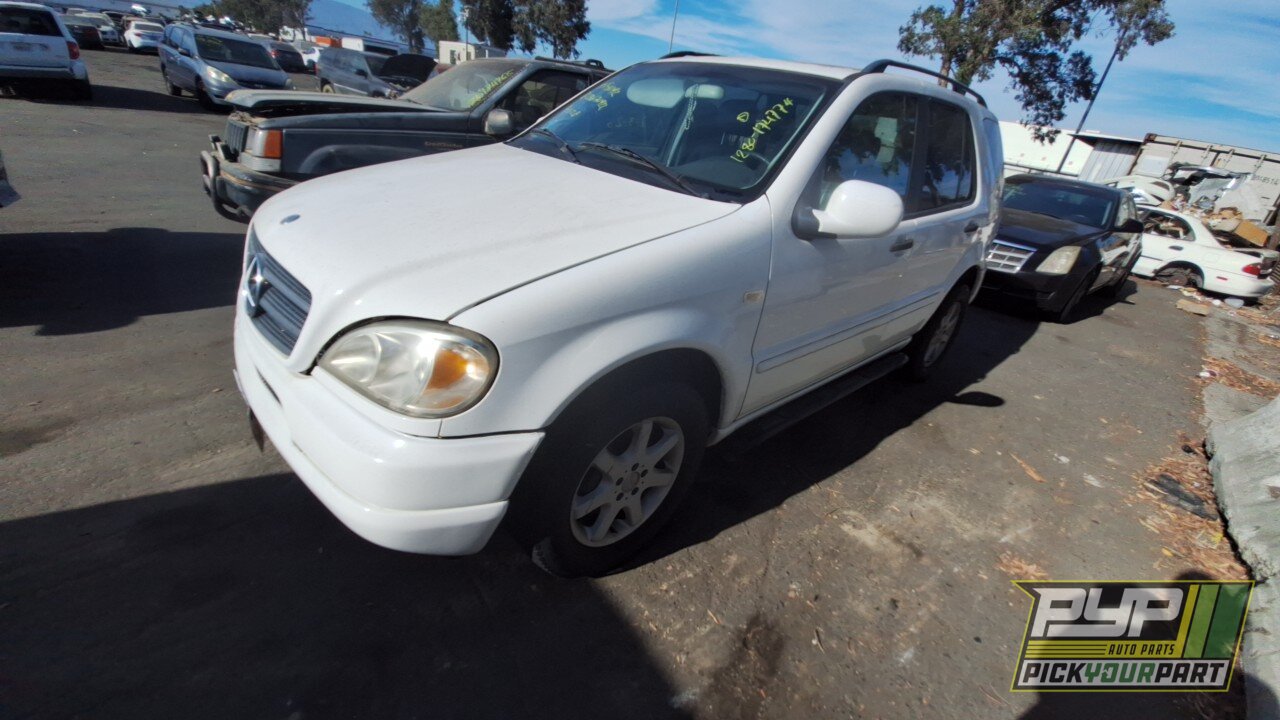 Photo of 2000 Mercedes-Benz Ml430