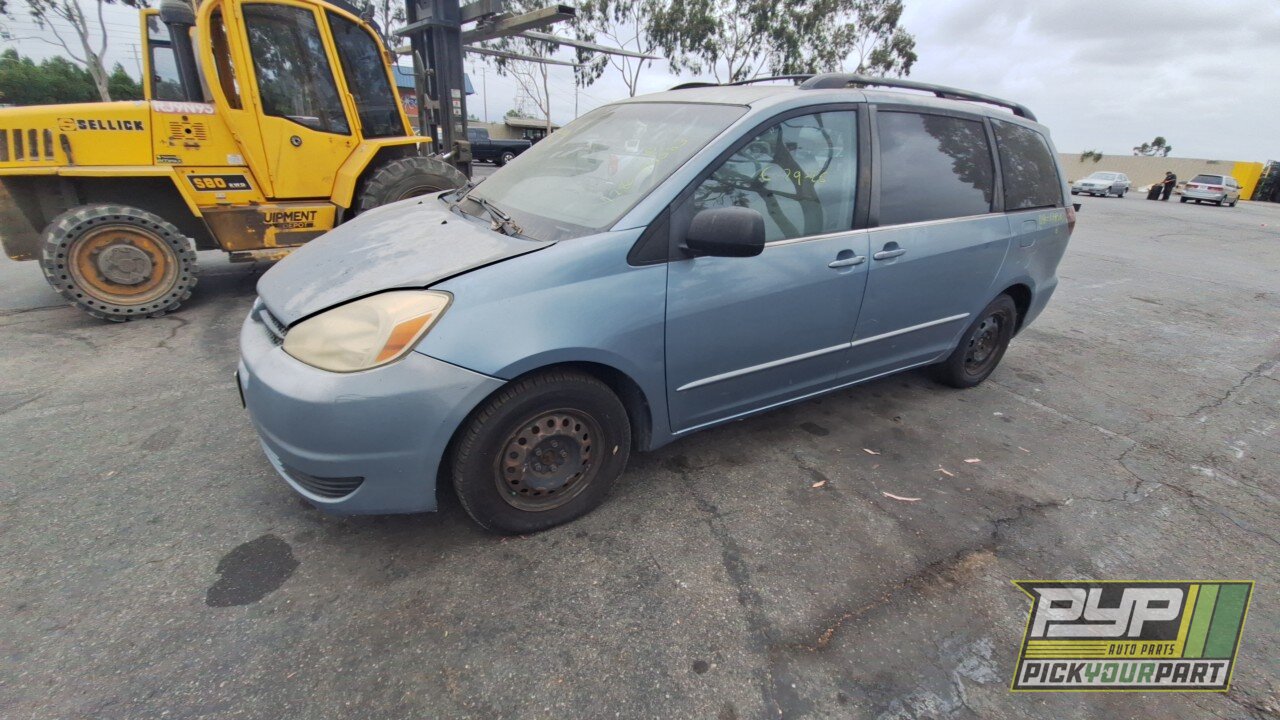 Photo of 2005 Toyota Sienna