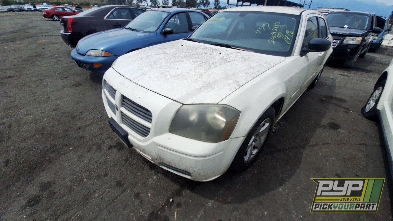 Photo of 2005 Dodge Magnum