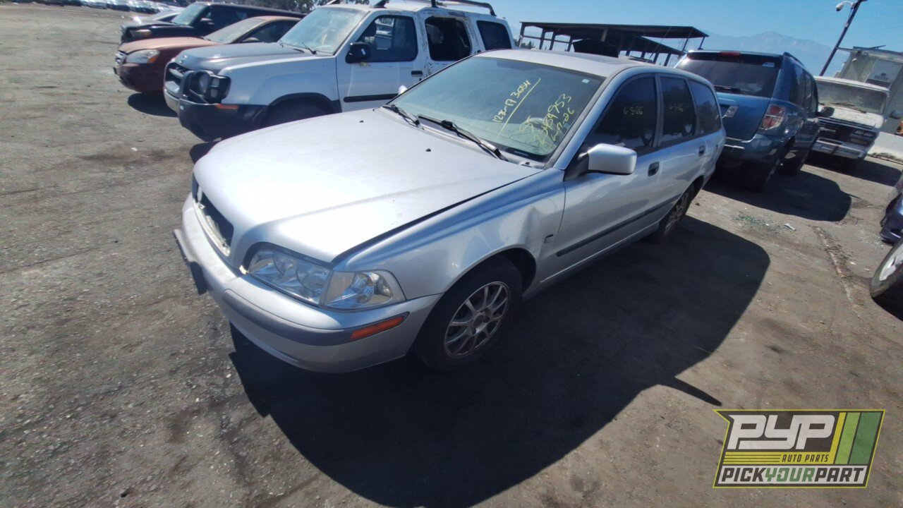 Photo of 2001 Volvo V40