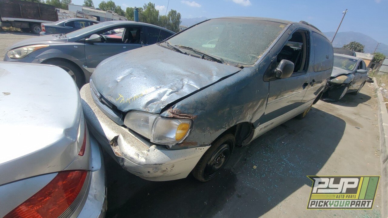 Photo of 2000 Toyota Sienna