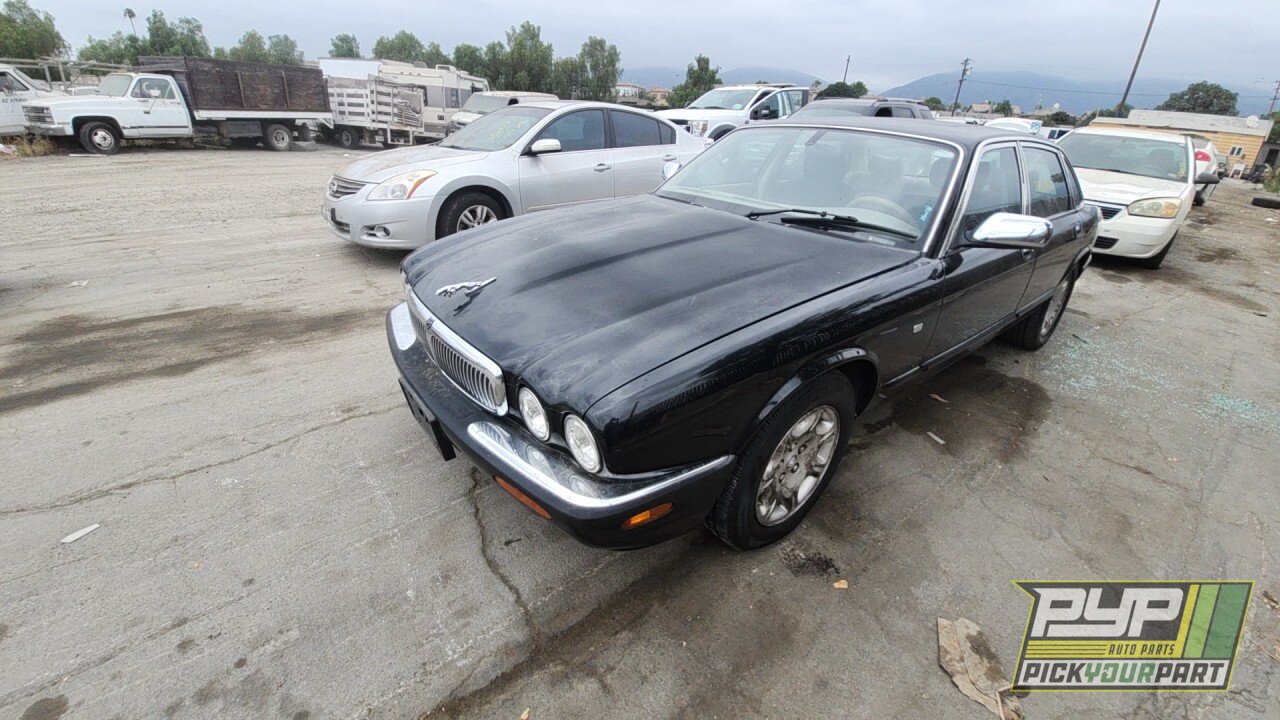 Photo of 2003 Jaguar Xj8