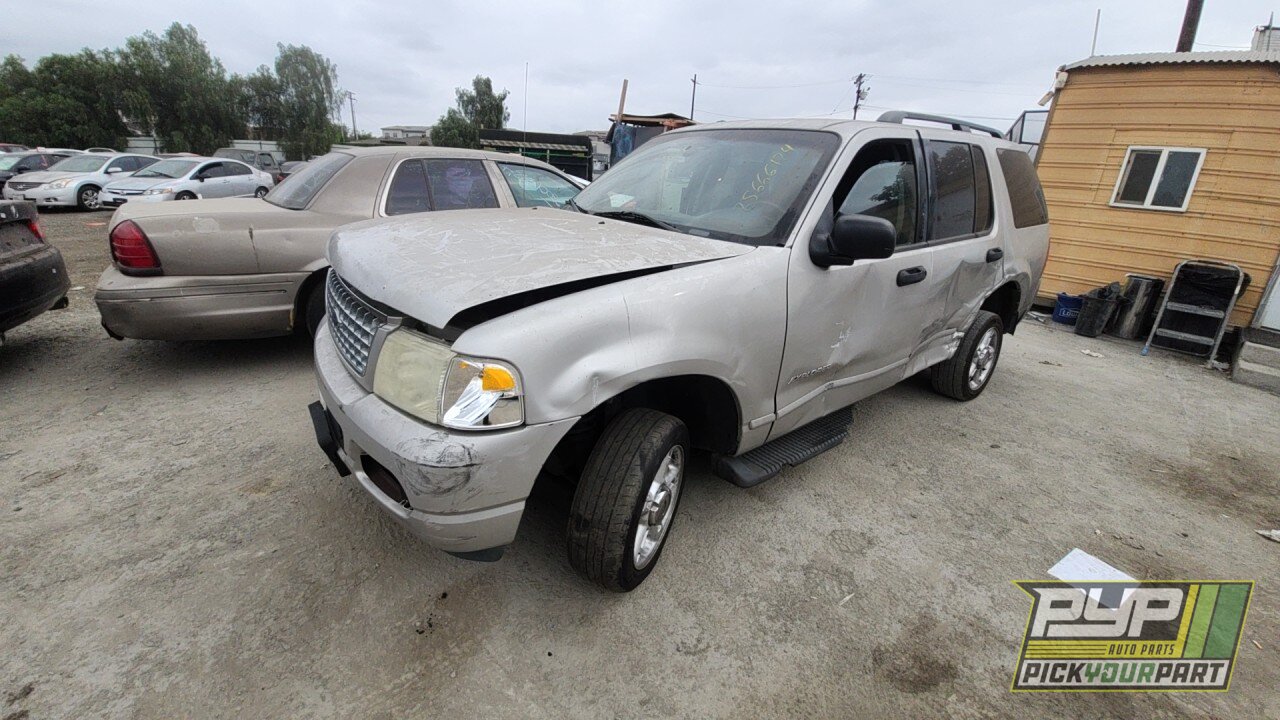Photo of 2004 Ford Explorer