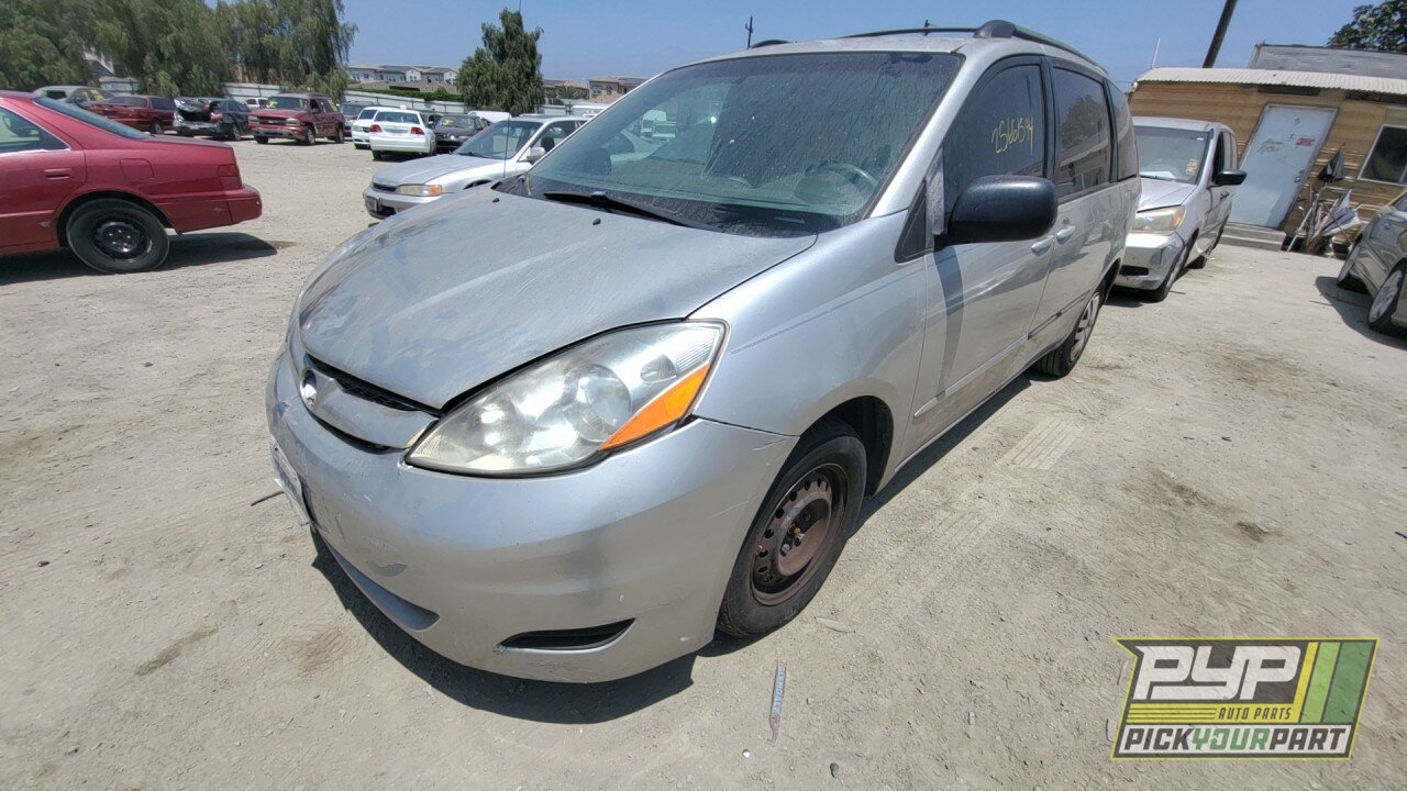 Photo of 2006 Toyota Sienna