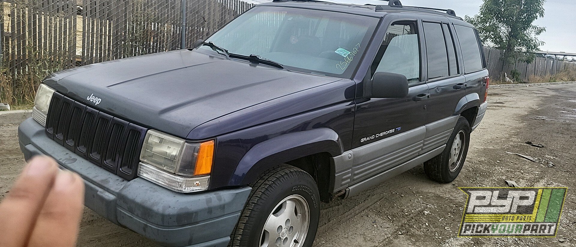 Photo of 1997 Jeep Grand Cherokee