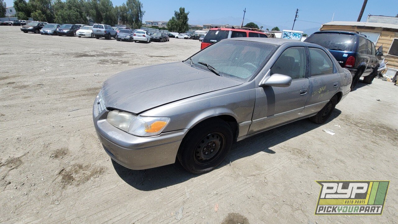 Photo of 2000 Toyota Camry