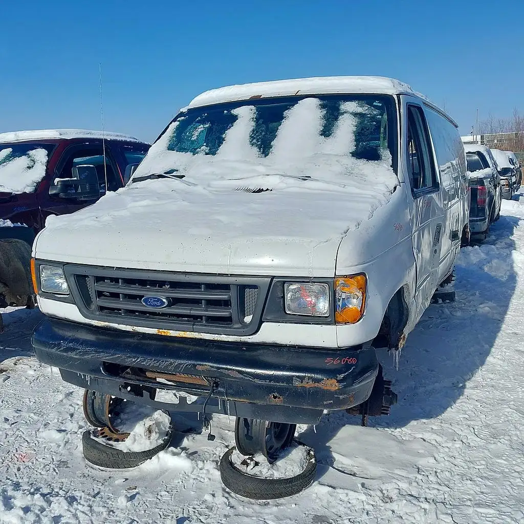 Photo of 2004 Ford Econoline