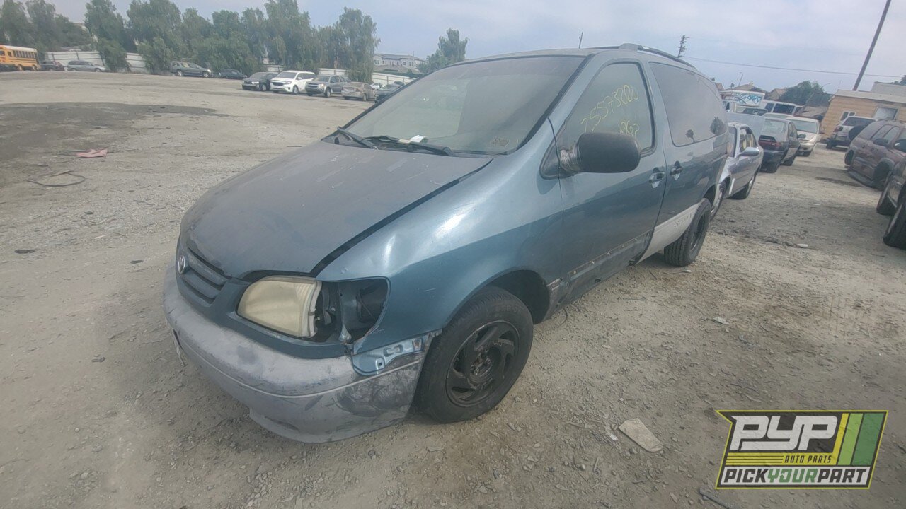 Photo of 2002 Toyota Sienna