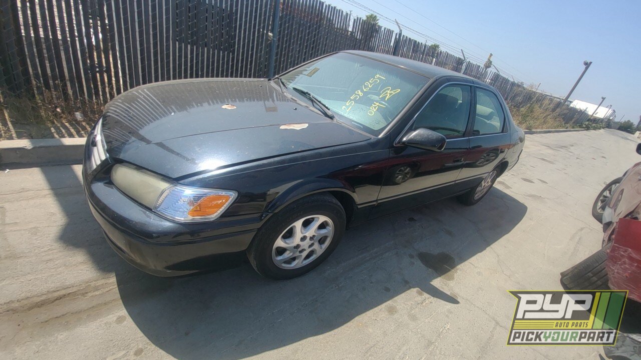 Photo of 2000 Toyota Camry
