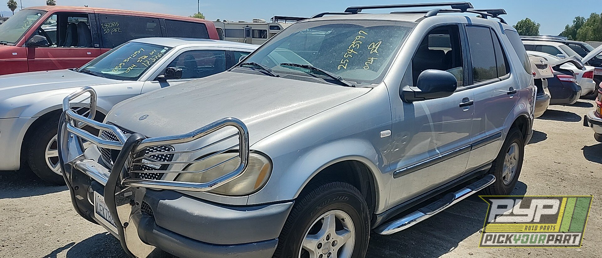 Photo of 1999 Mercedes-Benz Ml320