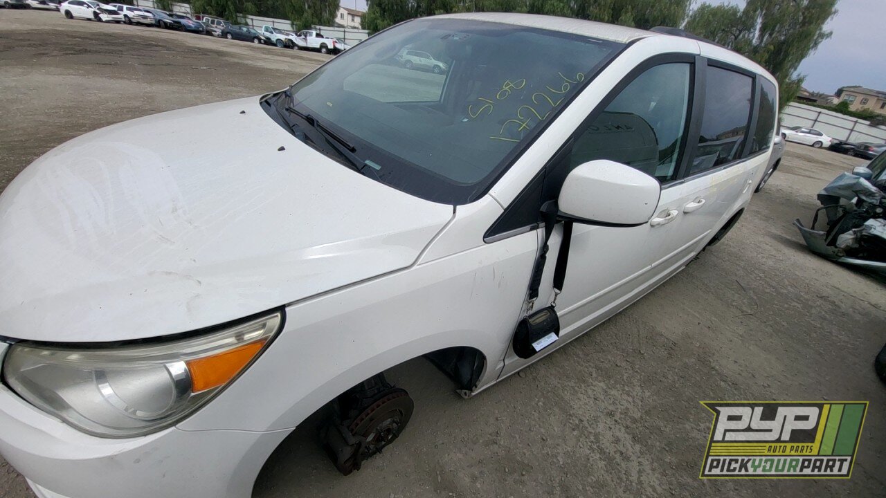Photo of 2011 Volkswagen Routan