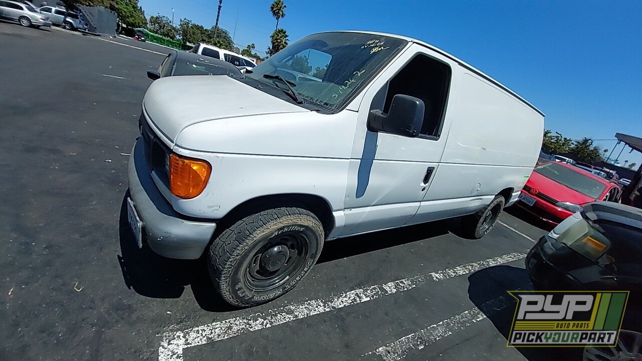 Photo of 2005 Ford E-150