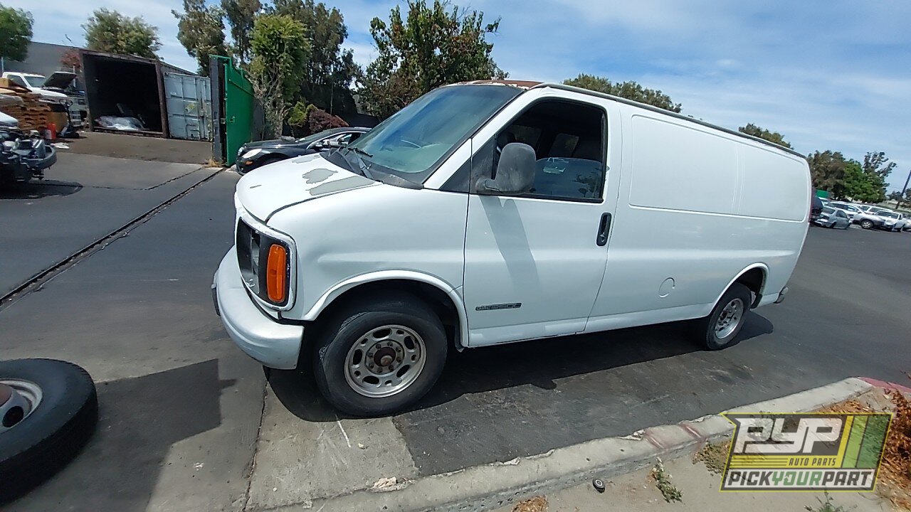 Photo of 2002 Gmc Savana 2500