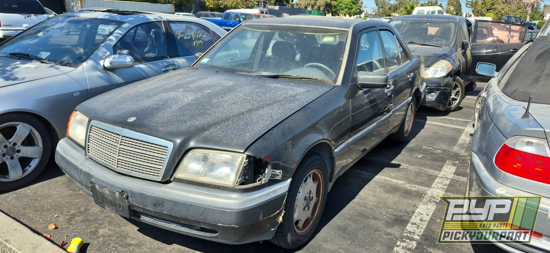 Photo of 1995 Mercedes-Benz C220
