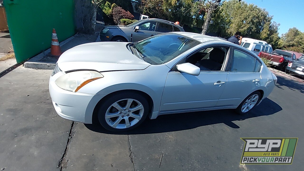 Photo of 2011 Nissan Altima