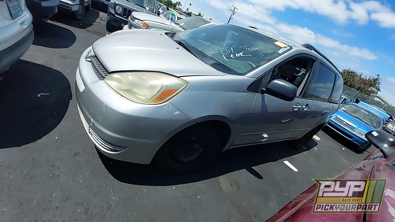 Photo of 2004 Toyota Sienna