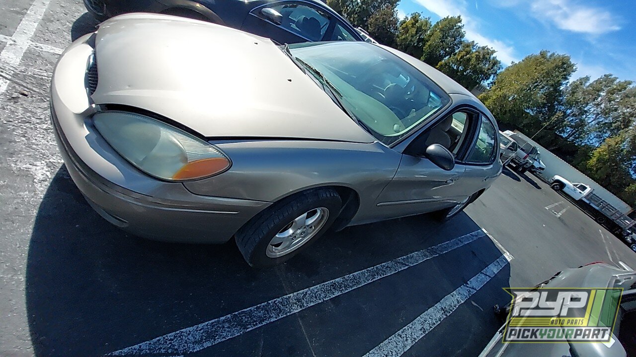 Photo of 2004 Ford Taurus
