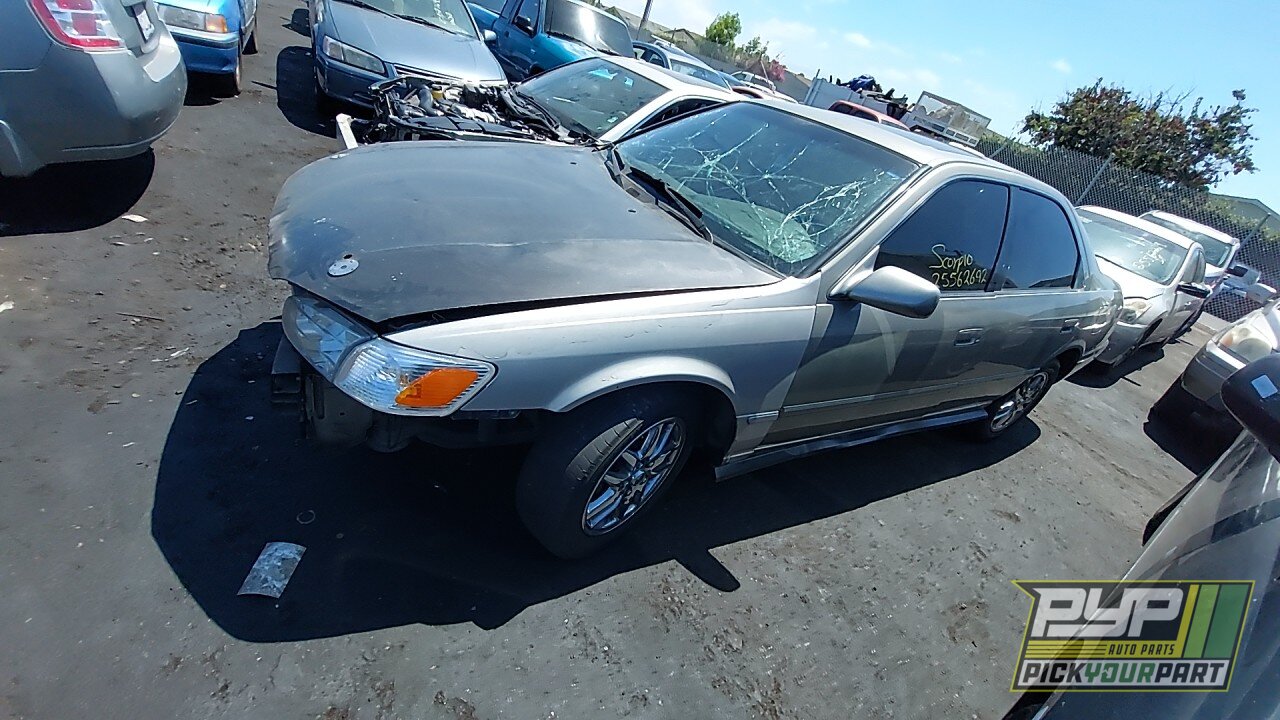 Photo of 2000 Toyota Camry
