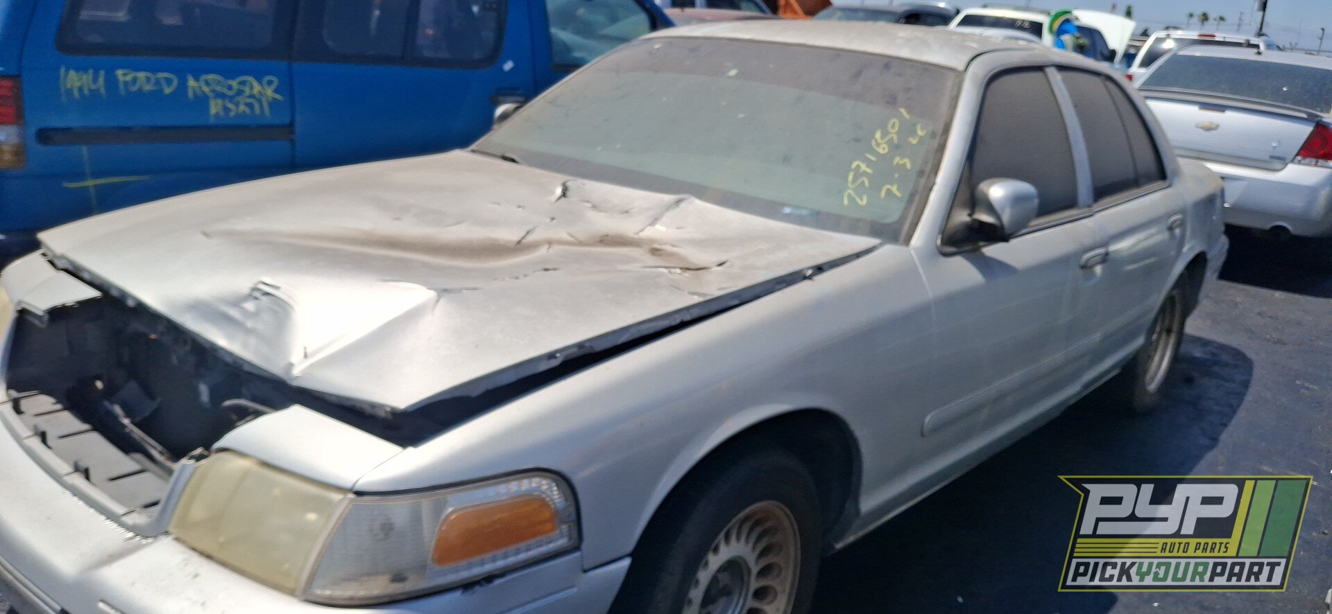 Photo of 1999 Ford Crown Victoria