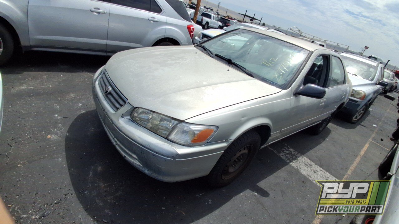 Photo of 2000 Toyota Camry
