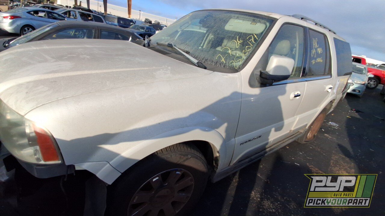 Photo of 2004 Lincoln Navigator